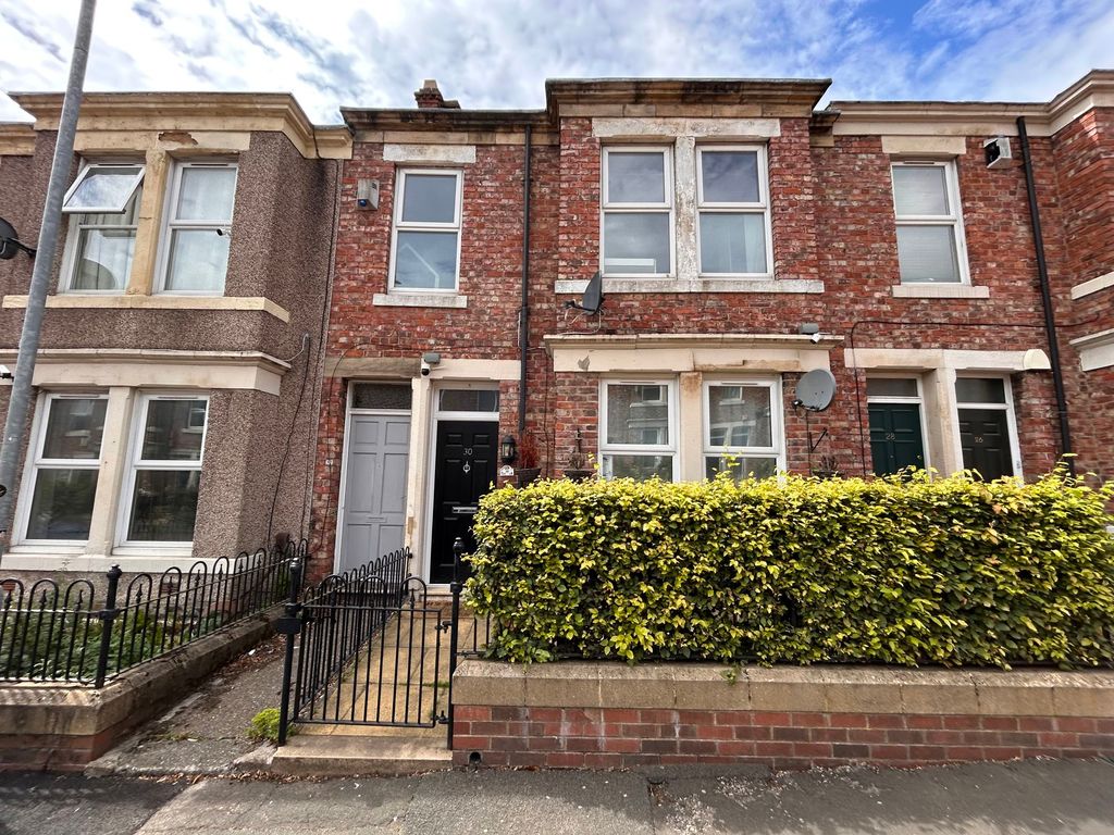Property photo 1 of 11