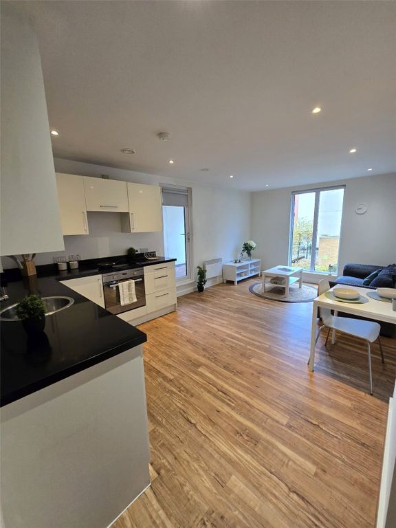 Property photo 3 of 7 Picture No. 22