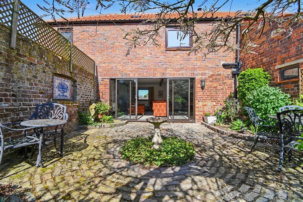 Additional image 40 of 5 bed detached house for saleNew Road, Worlaby, Brigg DN20