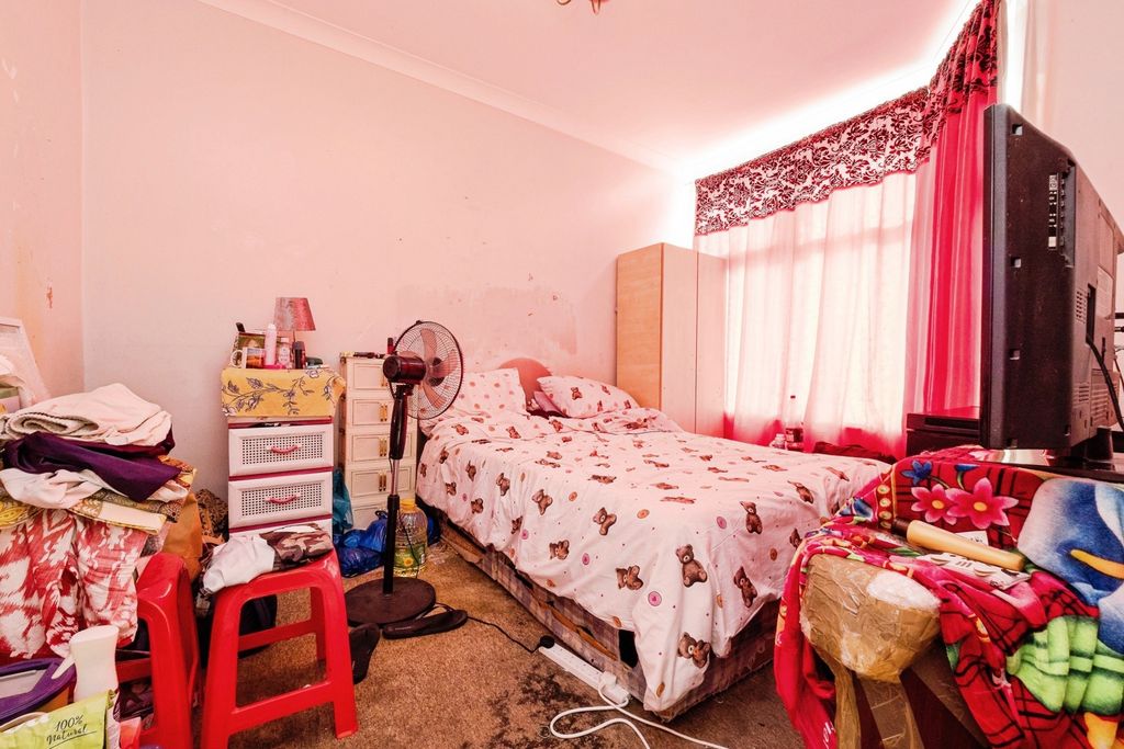 Property photo 2 of 11 Pbox-Img.Jpg