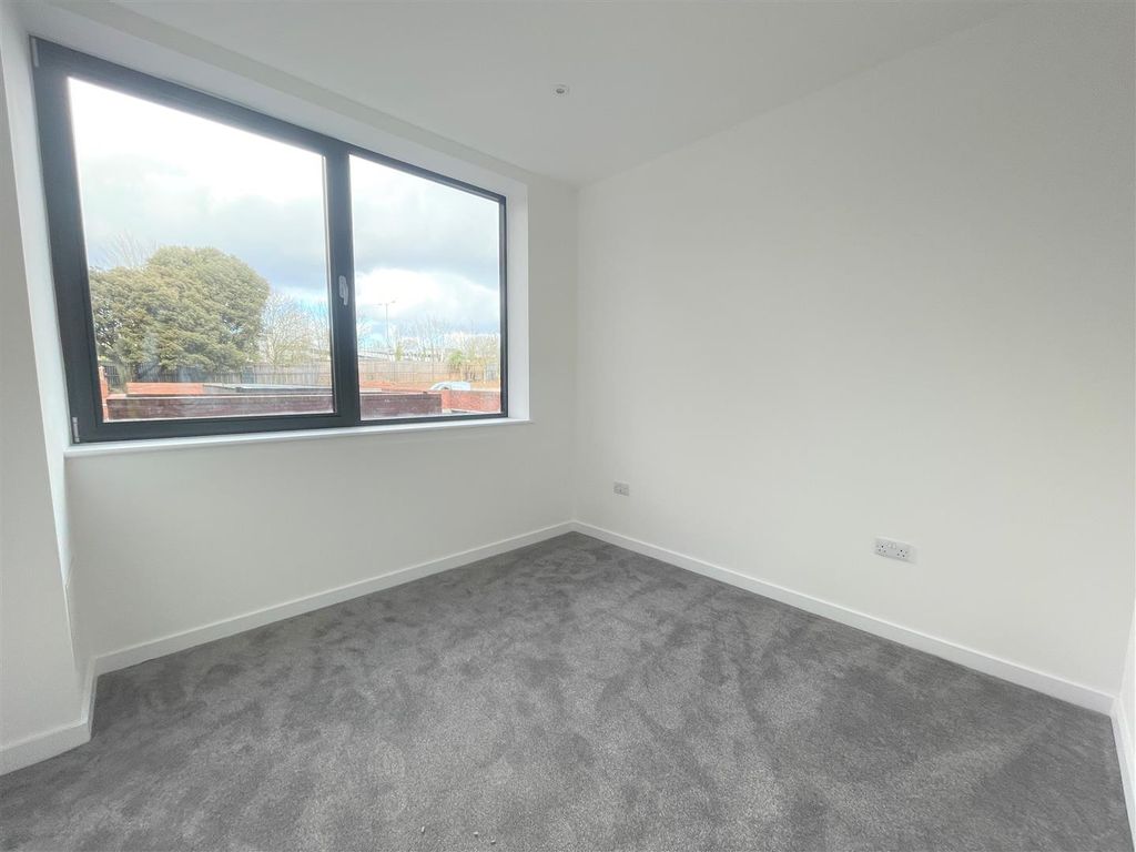 Property photo 2 of 4