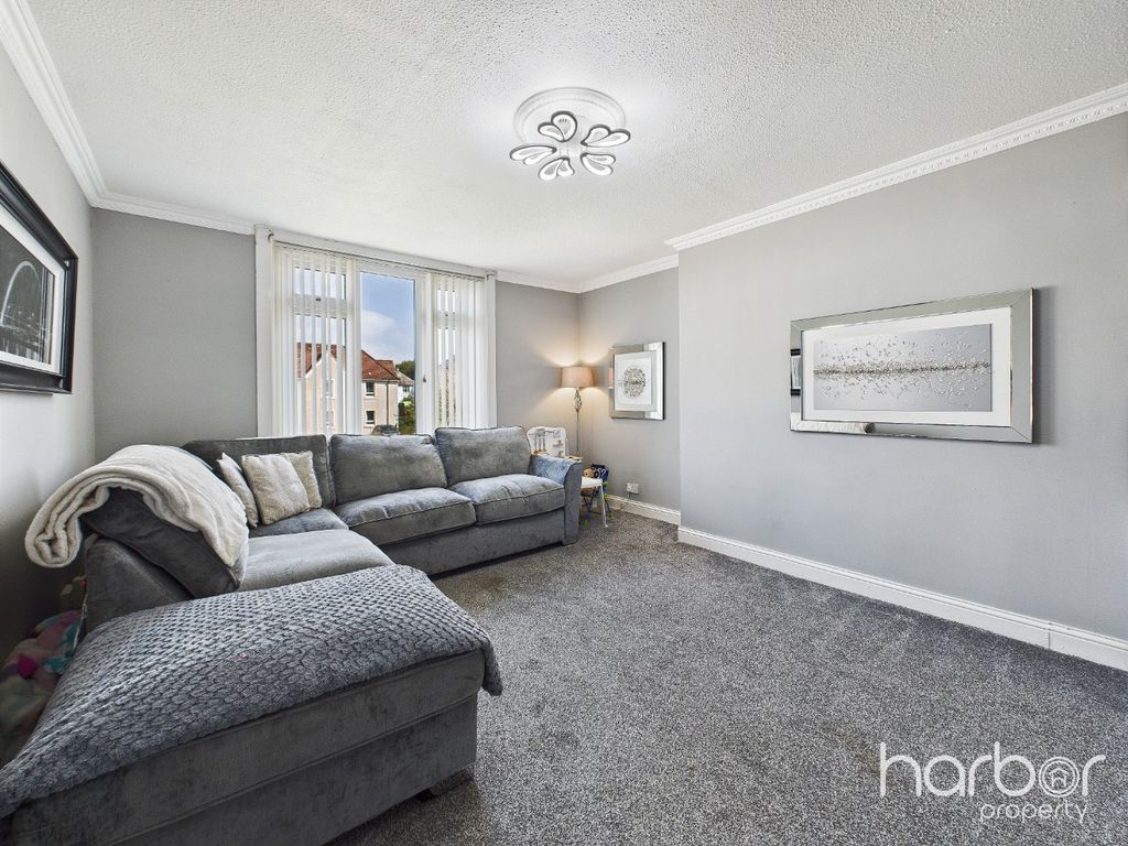 Property photo 2 of 20 4348764