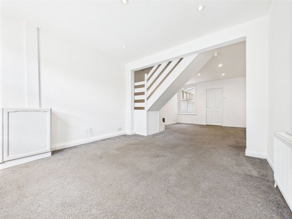 Property photo 3 of 13 Picture No. 04