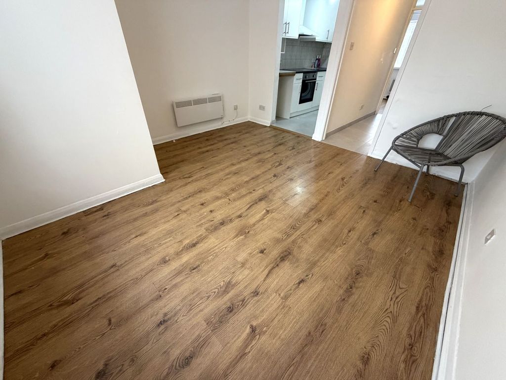Property photo 3 of 10 Reception Room