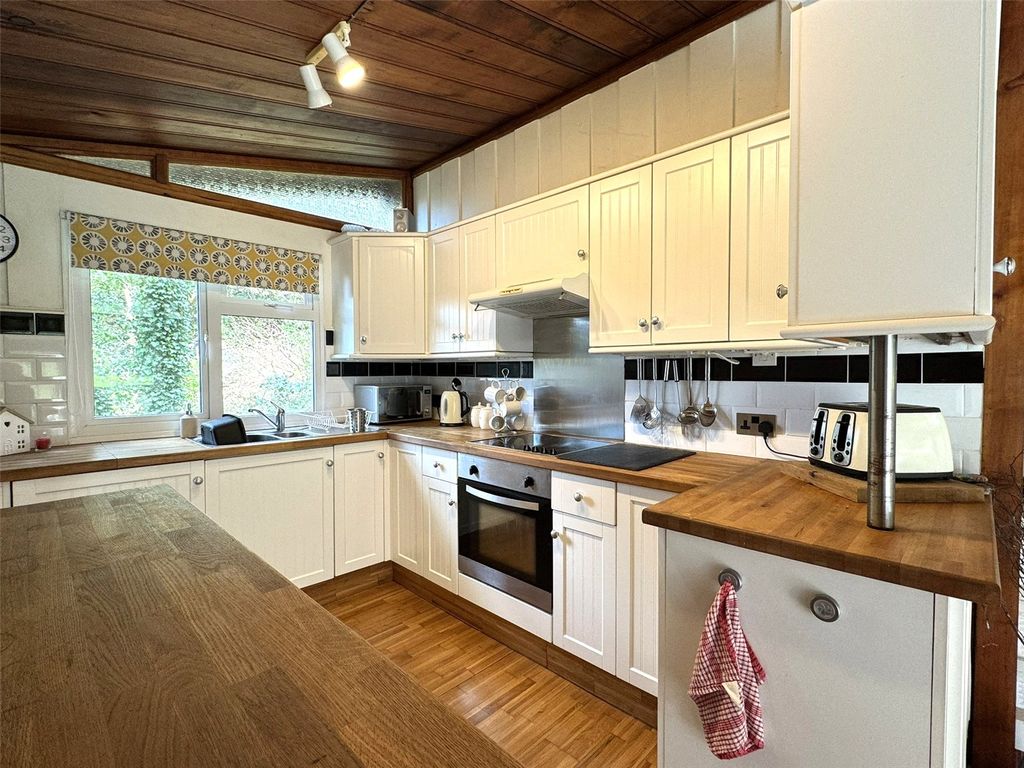 Property photo 3 of 12 Picture No. 06