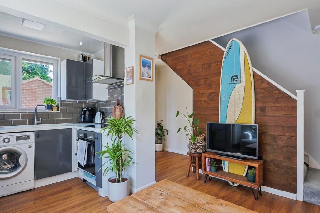 Property photo 2 of 15 Pbox-Img.Jpg