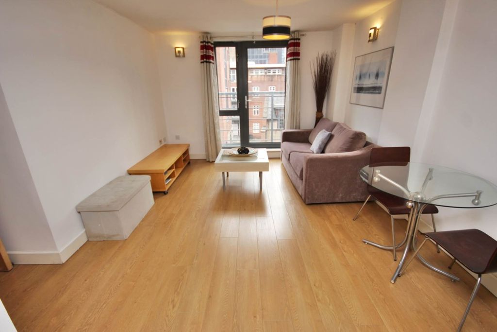 Property photo 2 of 8