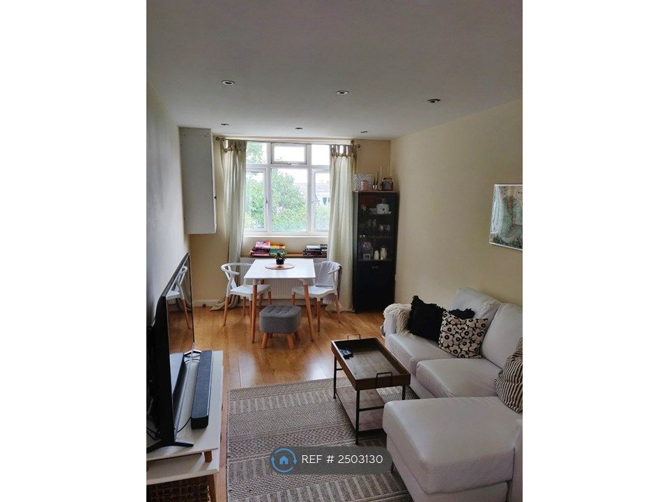 Property photo 2 of 7
