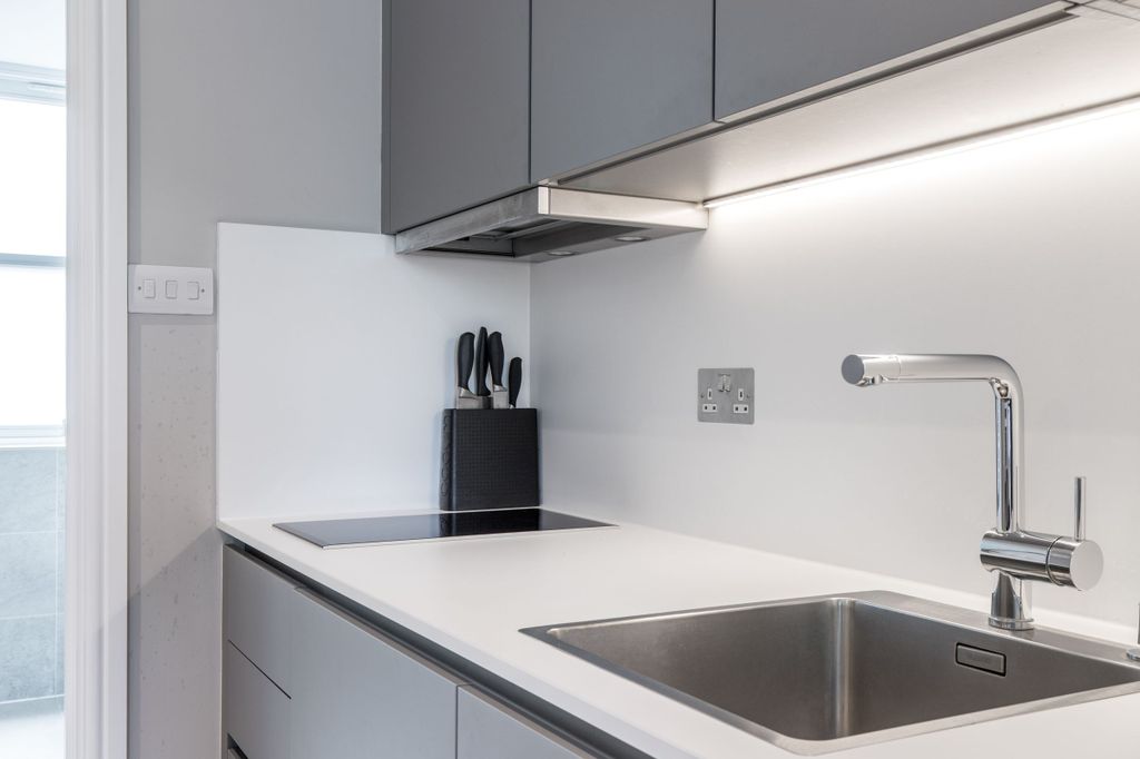 Property photo 2 of 19 Kitchen