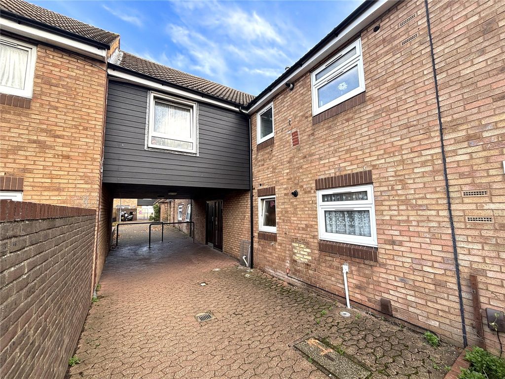 Property photo 1 of 9 Front