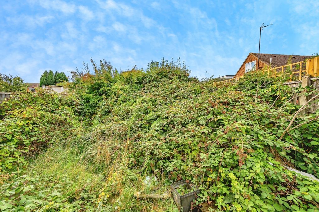 Property photo 2 of 16 Garden