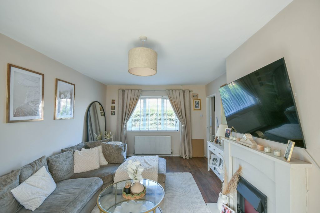 Property photo 3 of 22