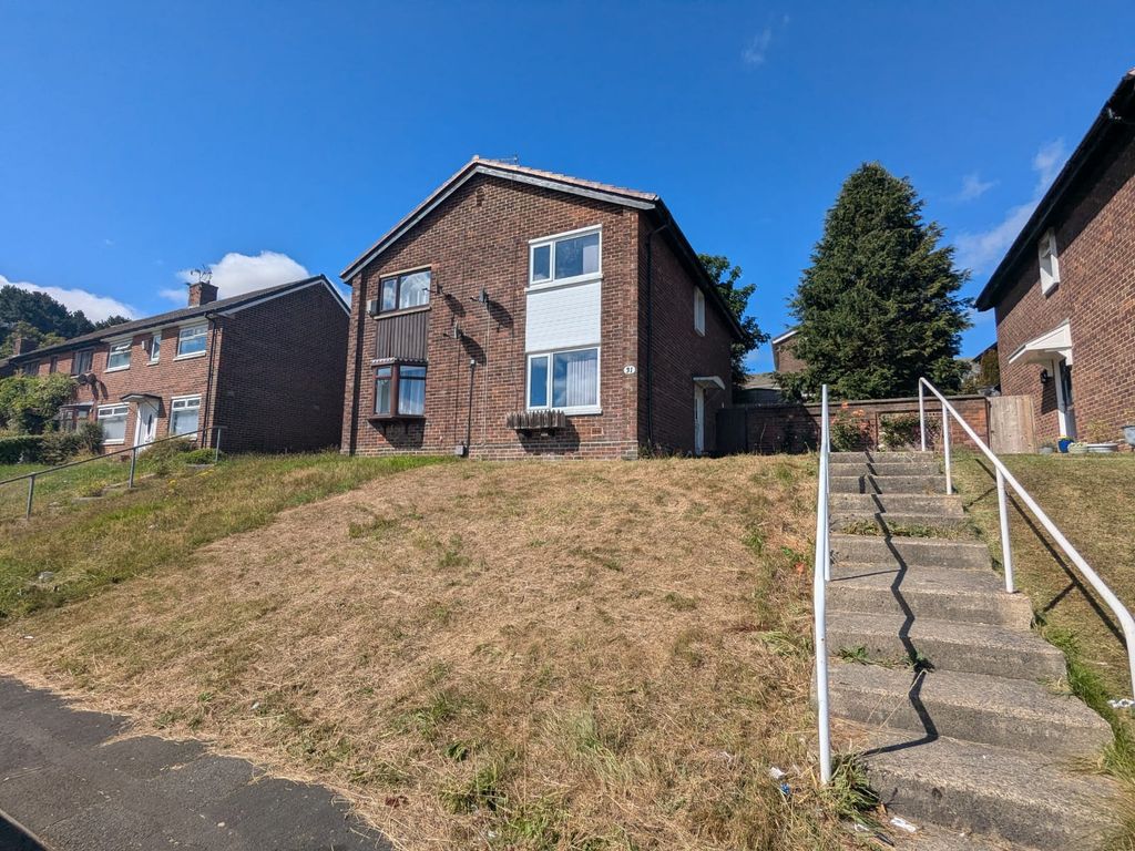 Property photo 1 of 9