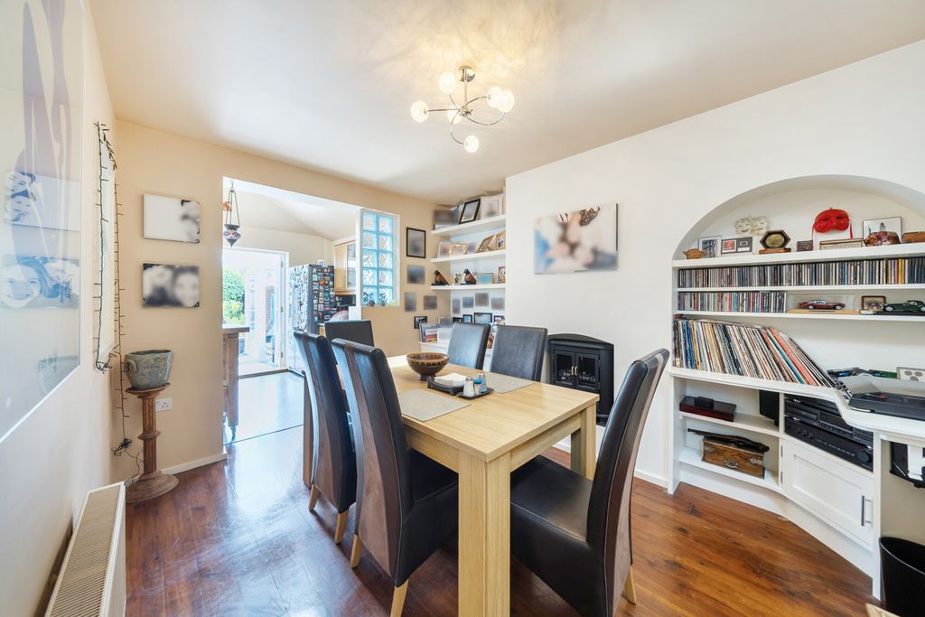 Property photo 3 of 17 1493017-11-6A57c8...