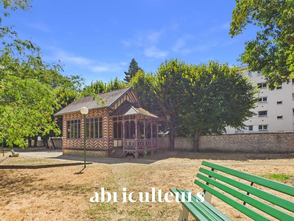Property photo 1 of 20 Through-Terrace Apartment With Loggia, Parking And Cellar For Sale In Le Plessis-Bouchard 95130