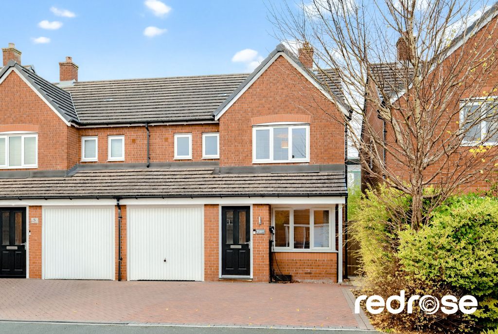 Property photo 1 of 20 Web_7 Bamburgh Dr - Photos-04-2