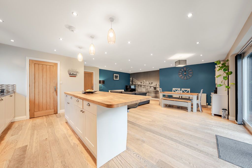 Property photo 2 of 22 Photo 19