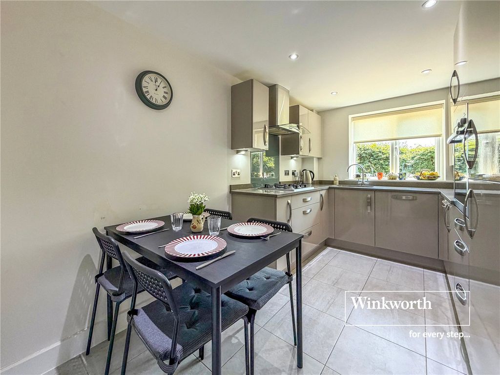 Property photo 2 of 12 Picture No. 10