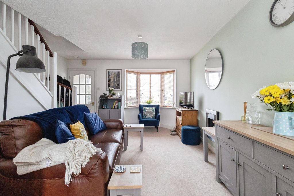 Property photo 3 of 18 Pbox-Img.Jpg
