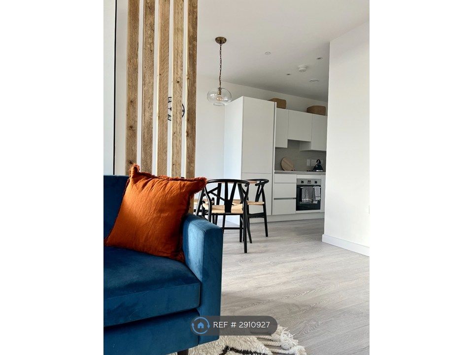 Property photo 2 of 10 Dining Area