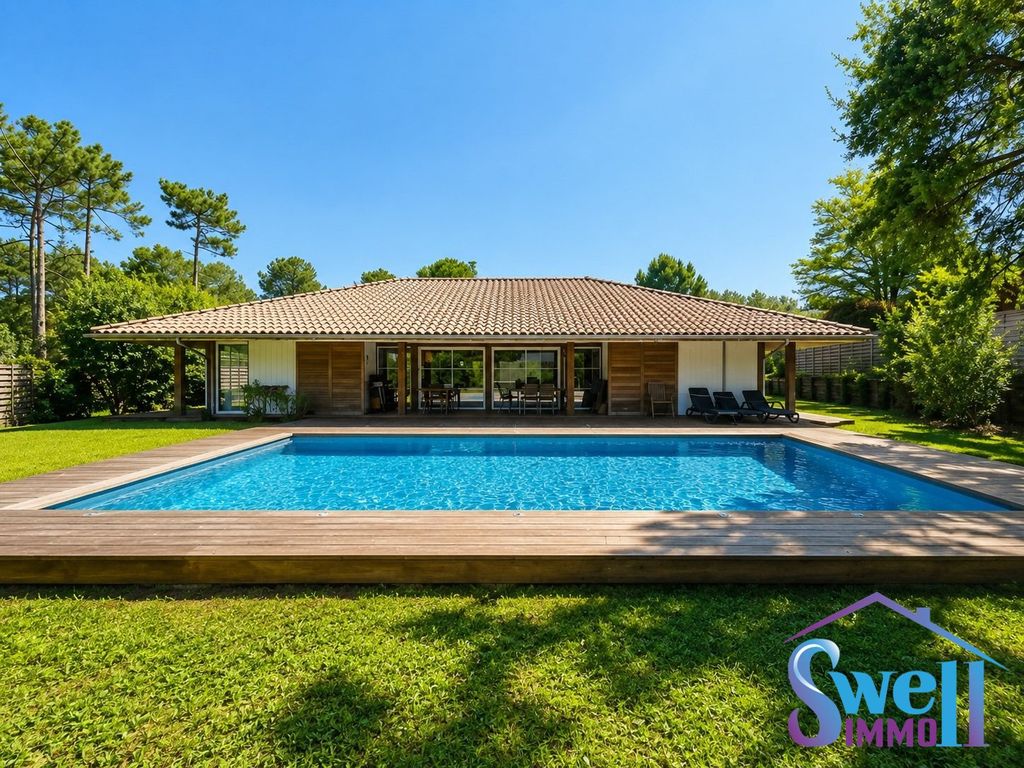 Property photo 1 of 26 Beautiful 4-Bedroom Villa With Swimming Pool