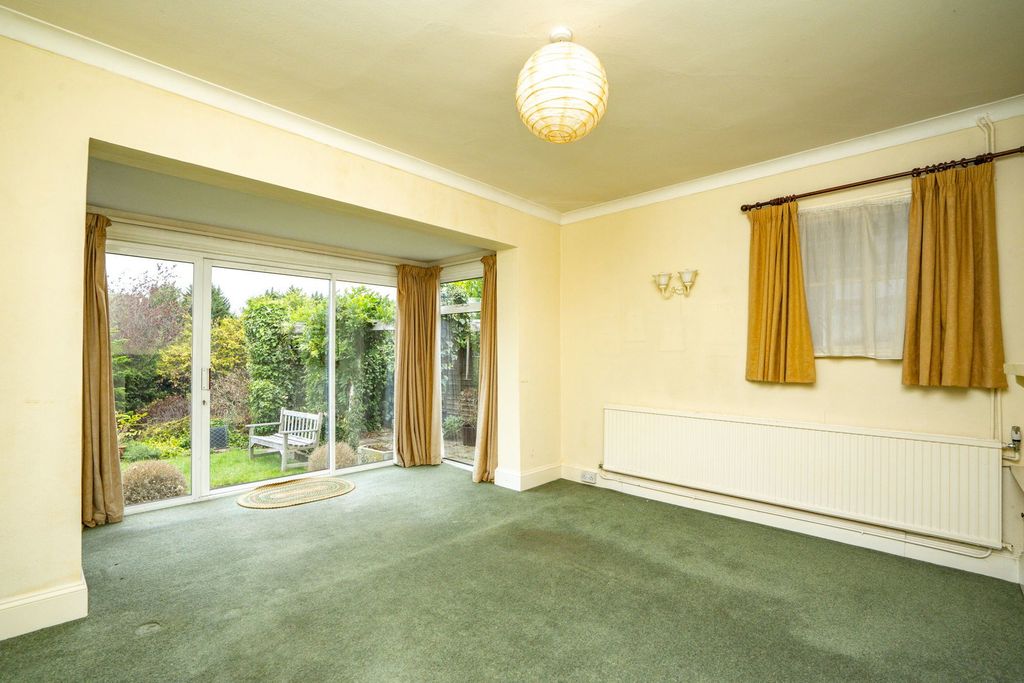 Property photo 3 of 23