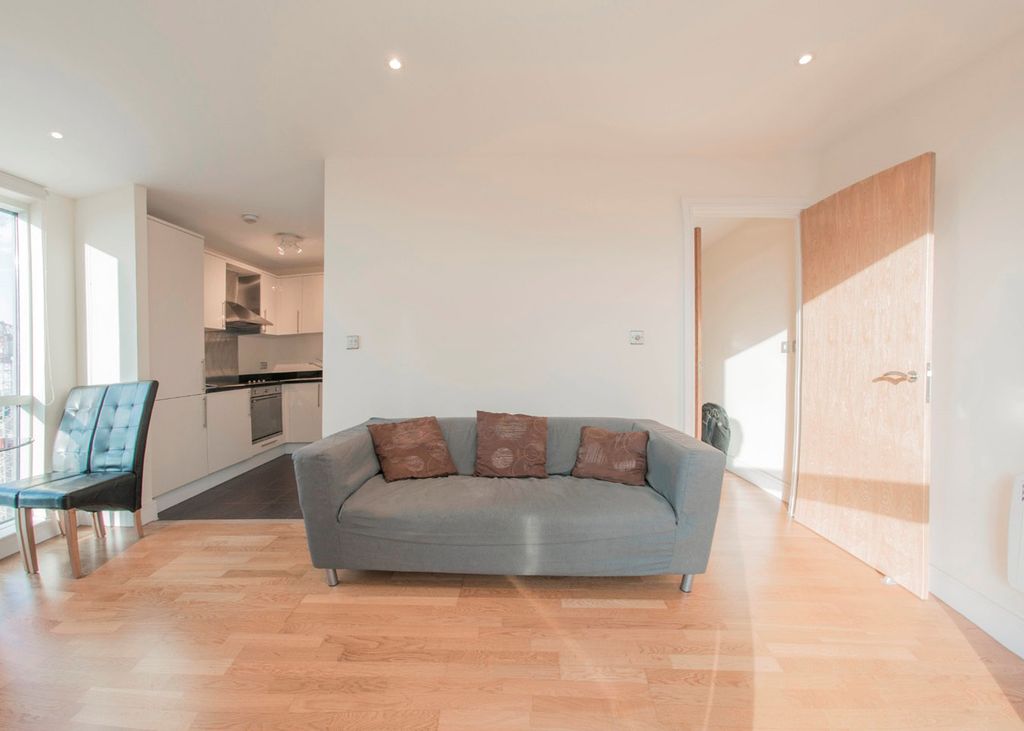 Property photo 3 of 8 Photo 2