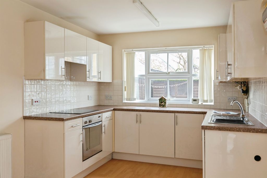 Property photo 3 of 14