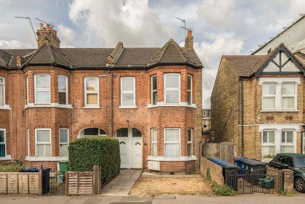 Property photo 1 of 6