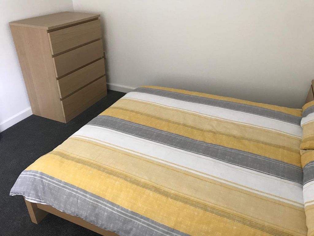 Property photo 3 of 7 Rm 3