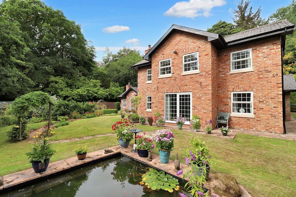 Property photo 2 of 45