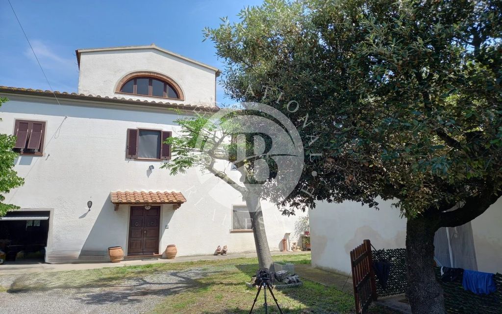 Property photo 2 of 42