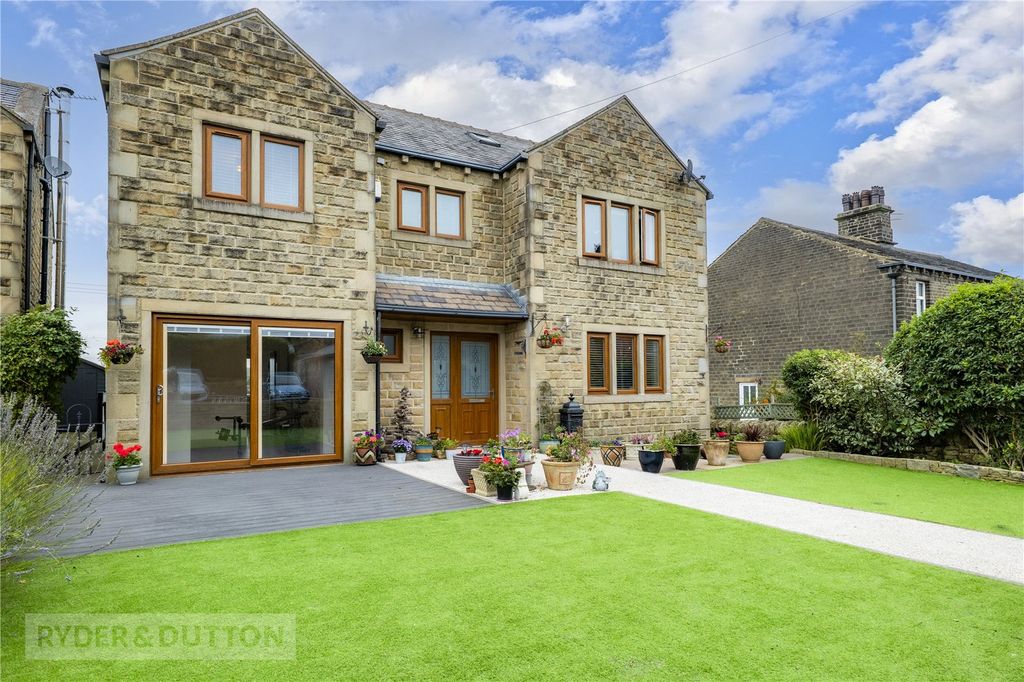 Property photo 1 of 40 Picture No. 04