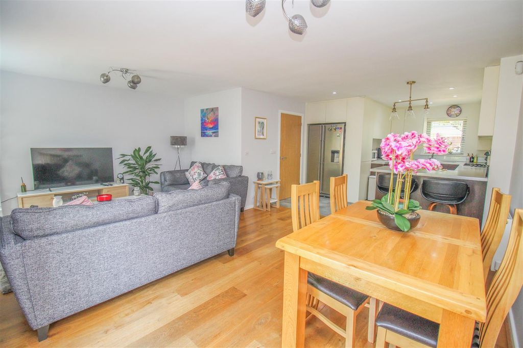 Property photo 2 of 18 Img_1609.Jpg