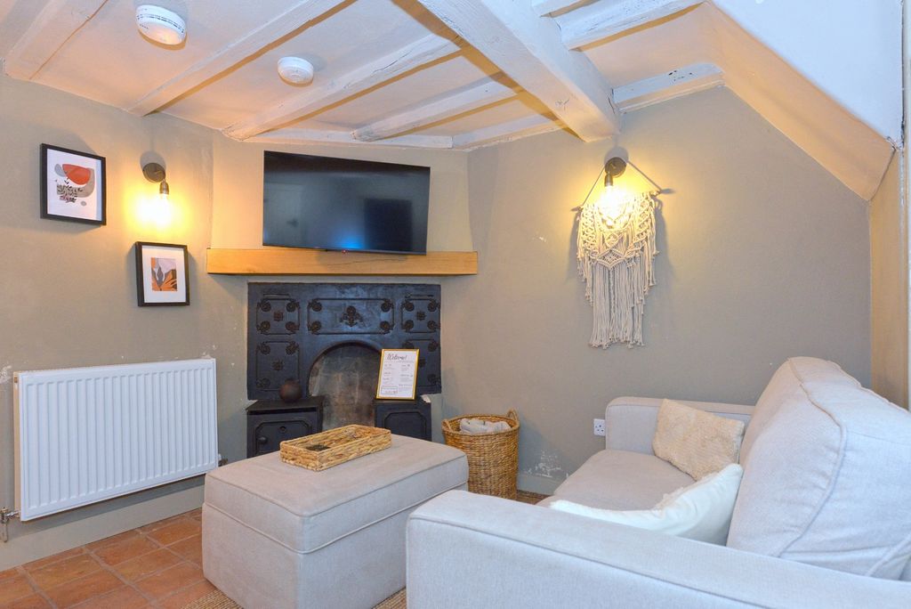 Property photo 2 of 21 4773191