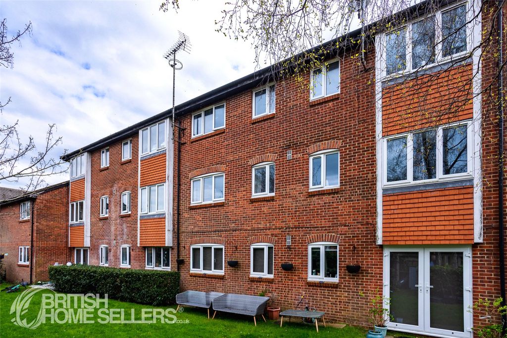 Property photo 2 of 16 Picture No. 09