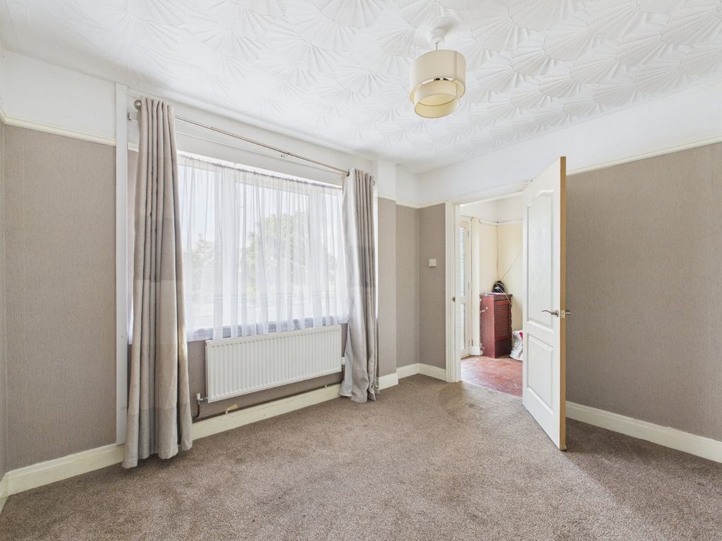 Property photo 2 of 13 Picture No. 12