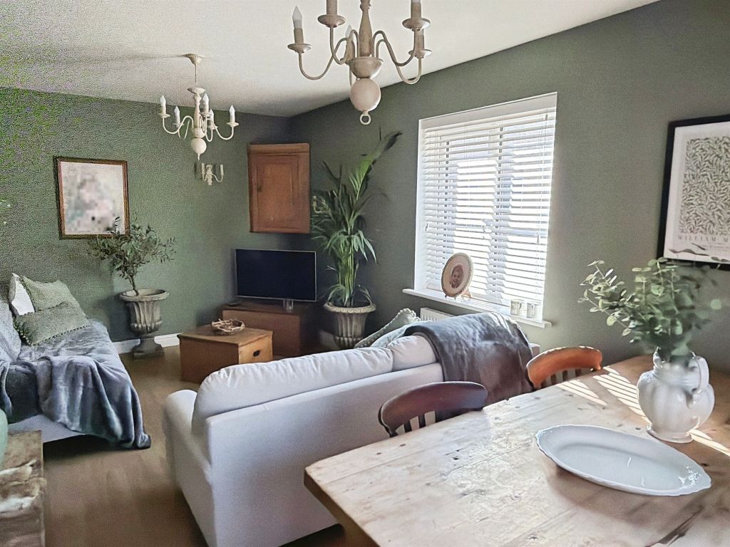 Property photo 3 of 14