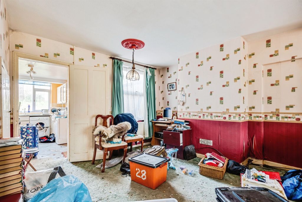 Property photo 3 of 12