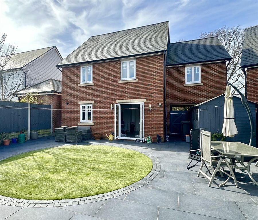 Property photo 3 of 24