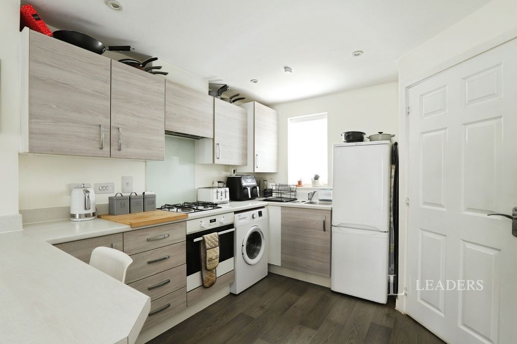 Property photo 2 of 14 Pbox-Img.Jpg