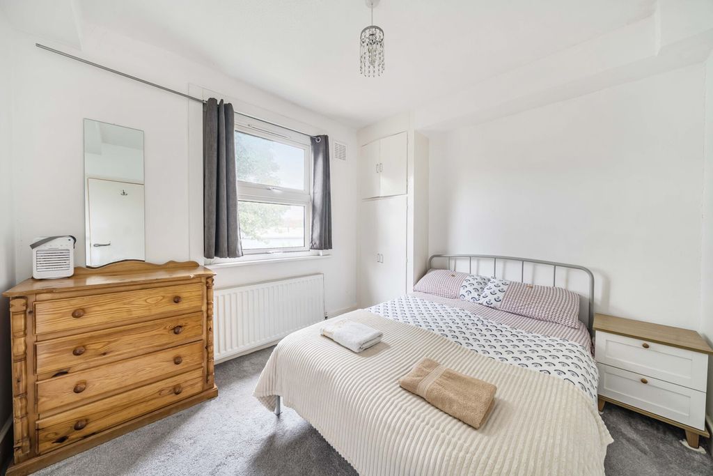 Property photo 1 of 20 Bedroom