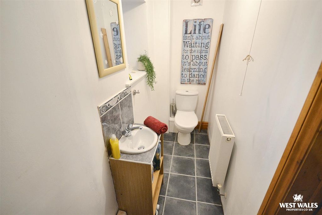 Additional image 25 of 6 bed detached bungalow for saleKings Park, Templeton, Narberth SA67