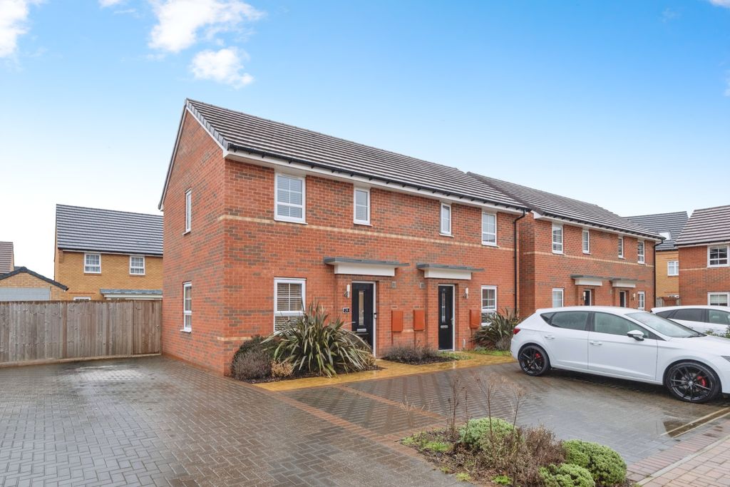 Property photo 1 of 17 Front View