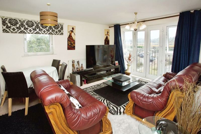 Property photo 3 of 8 Photo 3