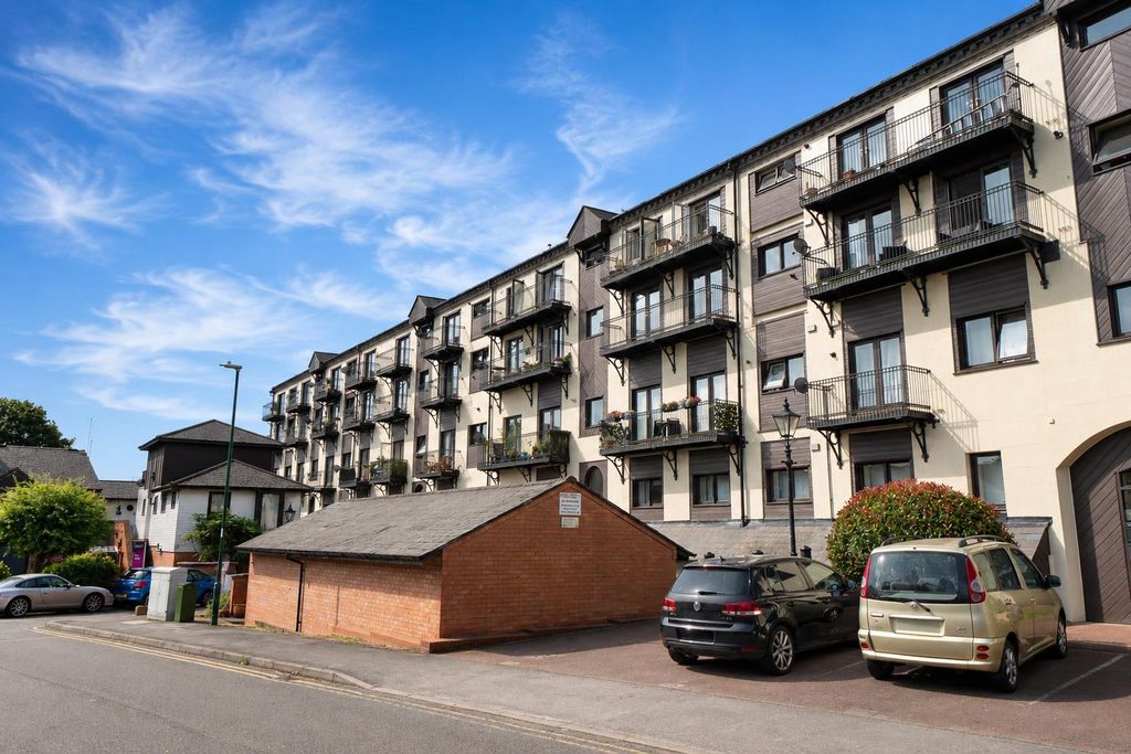 Property photo 1 of 16 70489749-11d5-4B67-9F84-E0d90Ccfeab2.Png