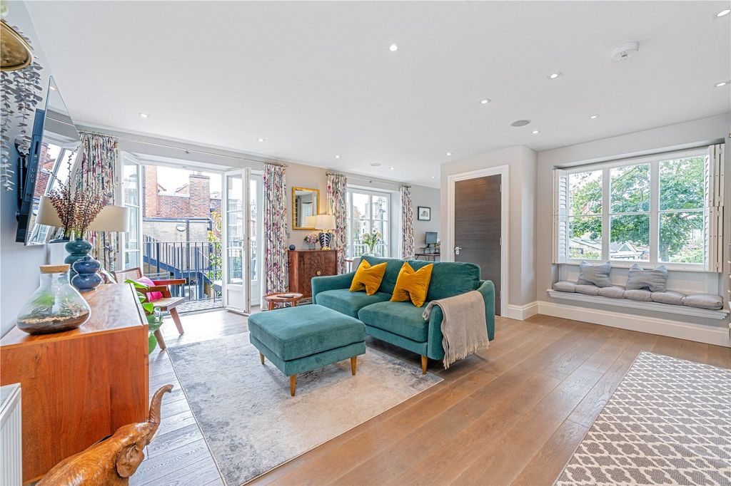 Property photo 1 of 12 Reception Room