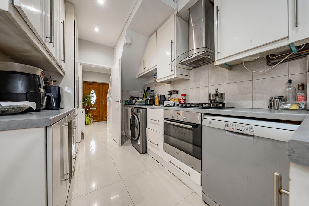 Property photo 3 of 20 Photo Oct 17 2025, 1 33 48 Pm