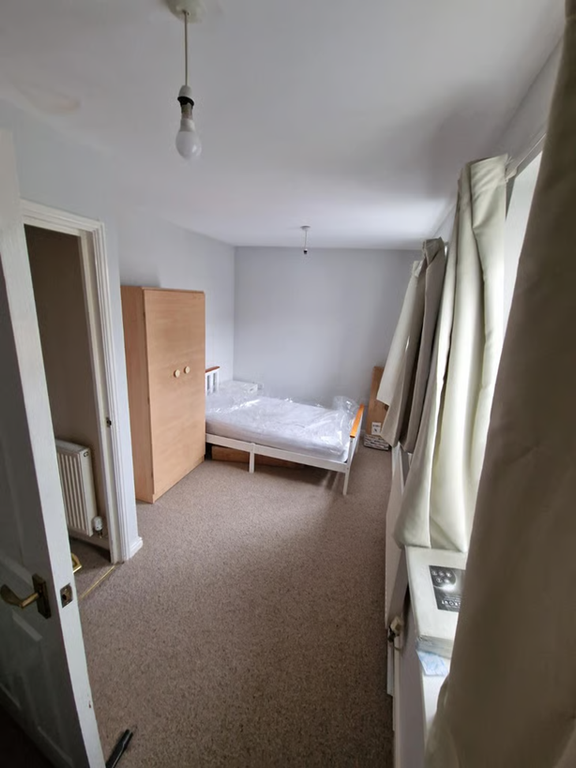 Property photo 3 of 3