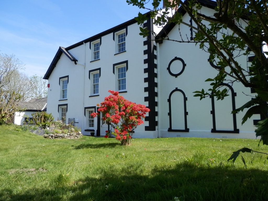Dolhaidd Mansion Henllan Carmarthenshire SA44 17 Bed Detached House Dolhaidd Mansion Henllan Carmarthenshire SA44 17 Bed Detached House